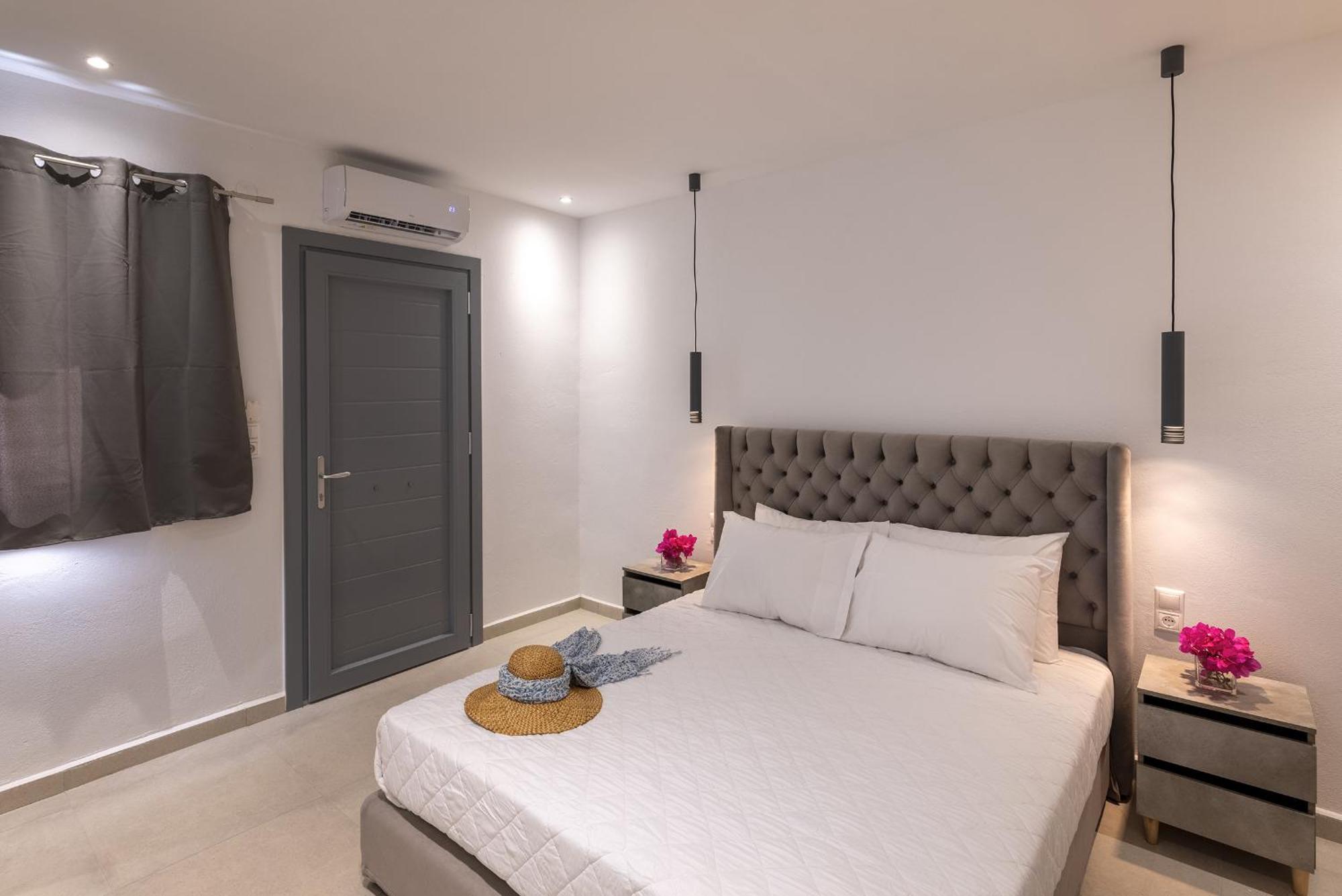 Chrysonisos Suites With Sunset & Seaviews Near Kini Exterior photo
